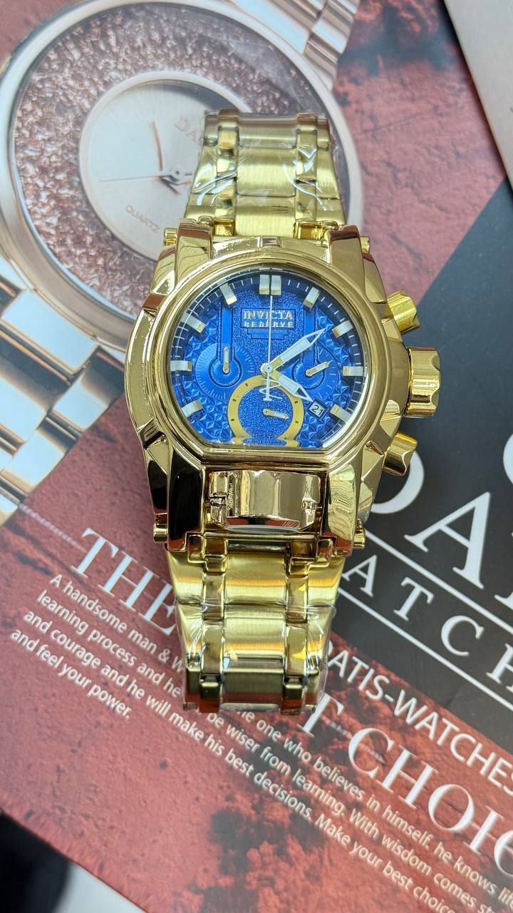 ساعت اینویکتا سه موتوره کرنوگراف