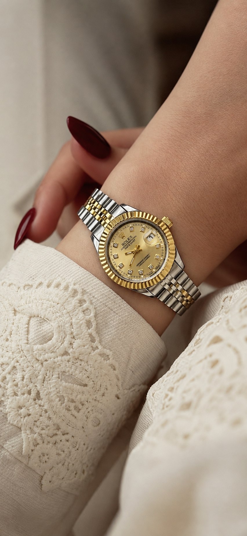 ROLEX    رولکس دیت جاس زنونه  دارای روز شمار  قفل کلیپسی صفحه نگینی  بند اجری تقویم تلسکوپی